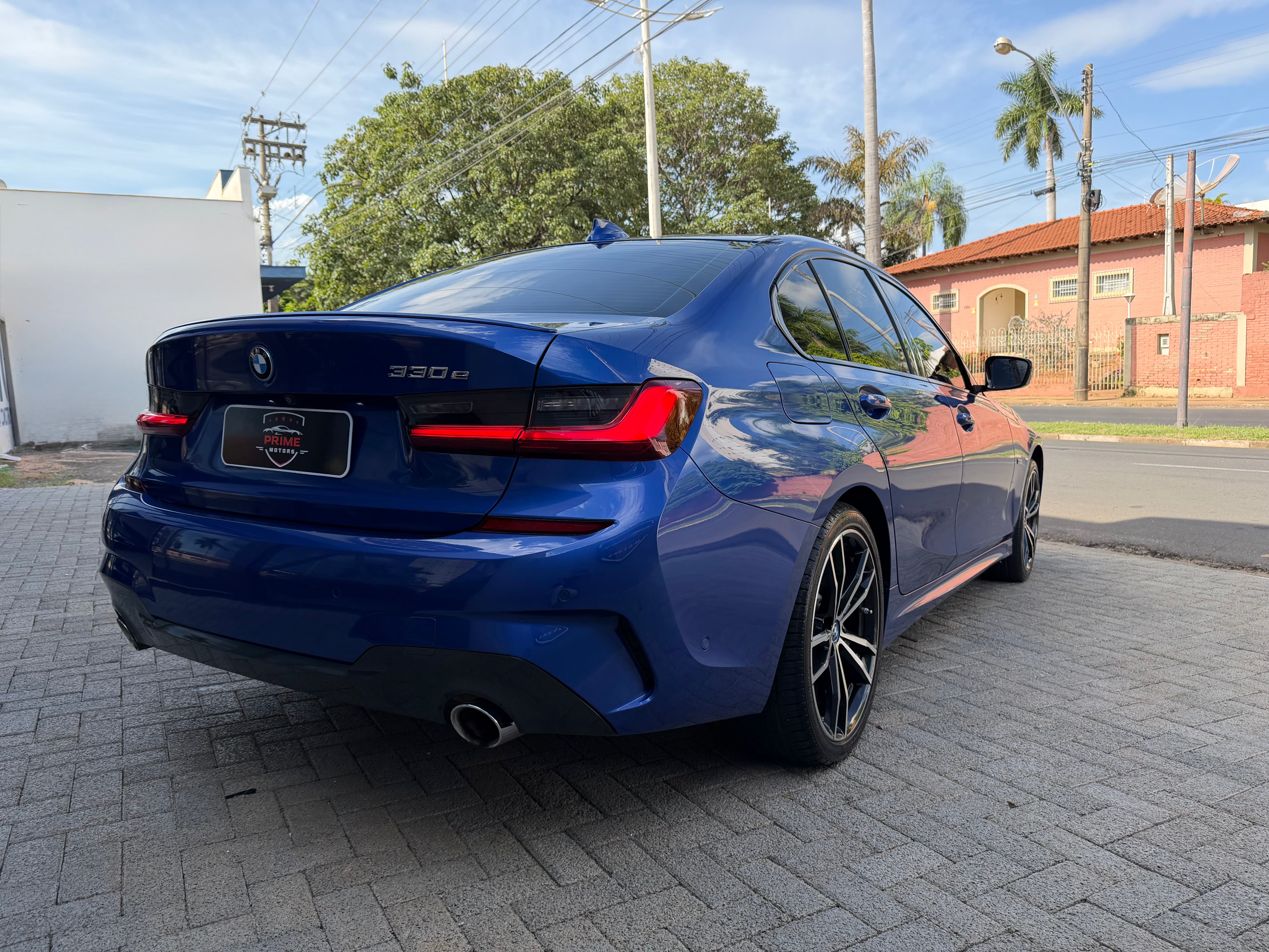 BMW 330 e M Sport
